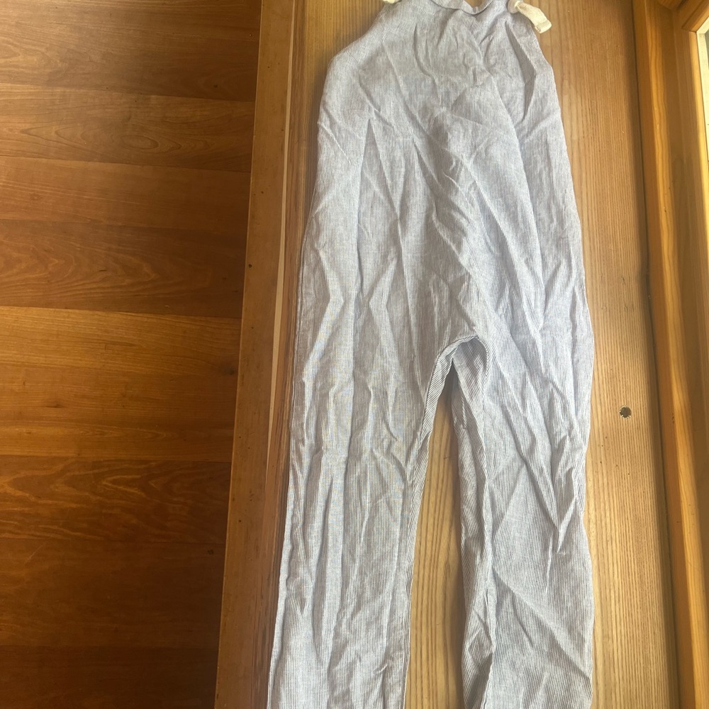 Cute, smmery jumpsuit.
